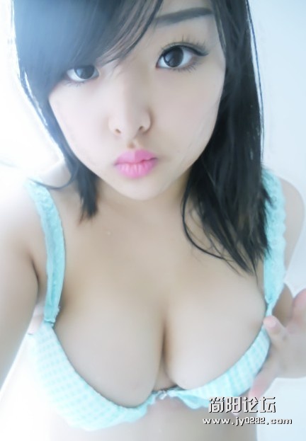 17岁小萝莉梦婵婵网晒性感照Img4178197_n.jpg