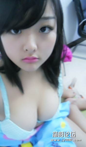 17岁小萝莉梦婵婵网晒性感照Img4178199_n.jpg
