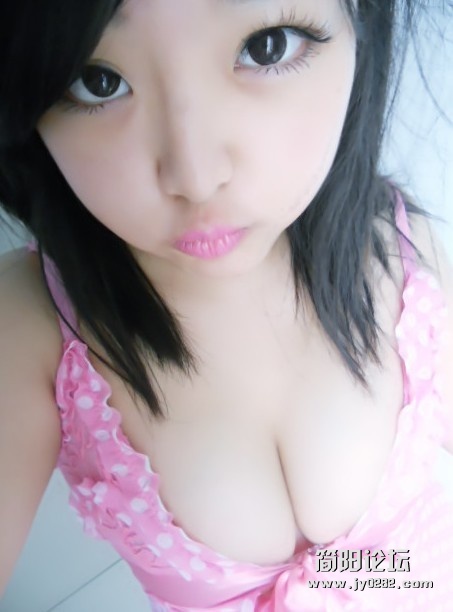 17岁小萝莉梦婵婵网晒性感照Img4178202_n.jpg