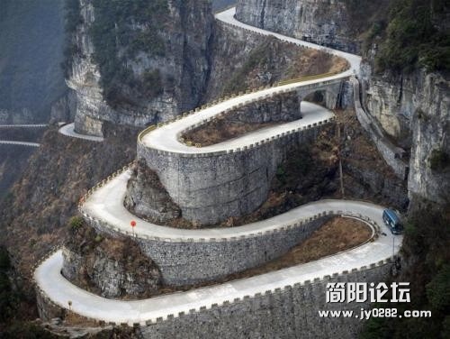 你见过这么疯狂的公路吗 (5).jpg