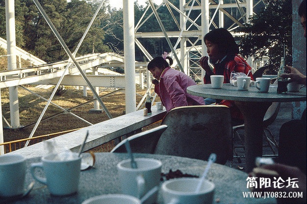 外国人拍1984年中国彩照o201227408574915068ea8df3074.jpg