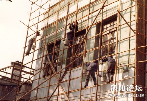 穷却快乐着一个美国人拍摄的30年前的中国s20122771605201506d4340f35f3 (76).jpg