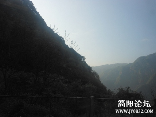 秦岭.jpg