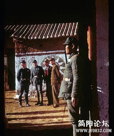 民国真实彩色影像 旧中国百姓过着啥样生活.jpg
