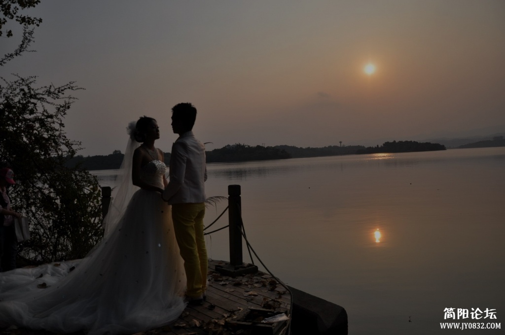 夕阳下的爱1.jpg