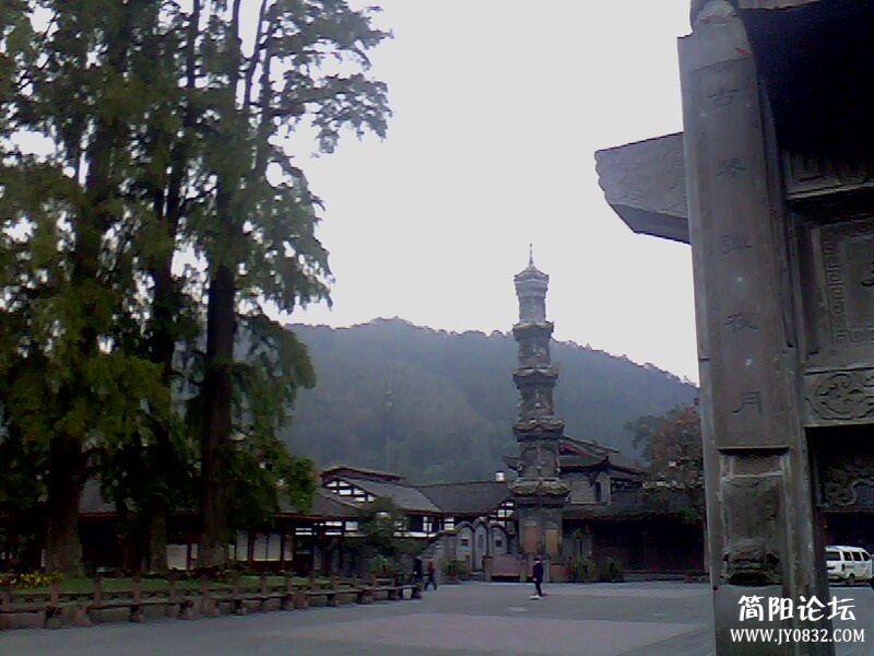 古银杏.古塔.晨曦