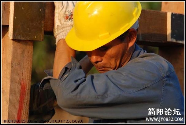 建设者1.jpg