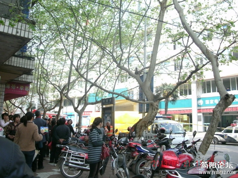 医院路.jpg
