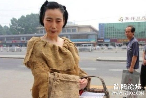 传说中的身披麻袋.jpg