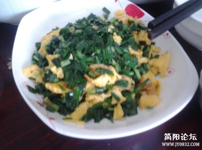 韭菜炒鸡蛋.jpg