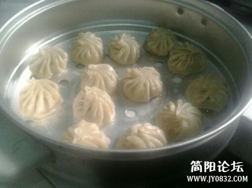 玉米肉馅包子.jpg