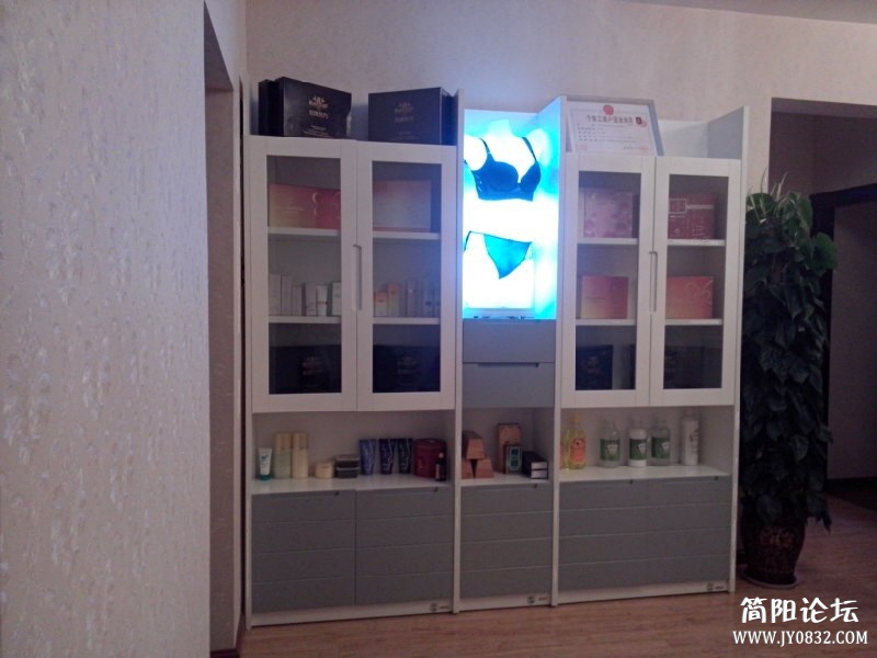 psbCANLRIQ7.jpg
