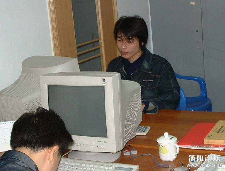 2003年1月珠海工作照