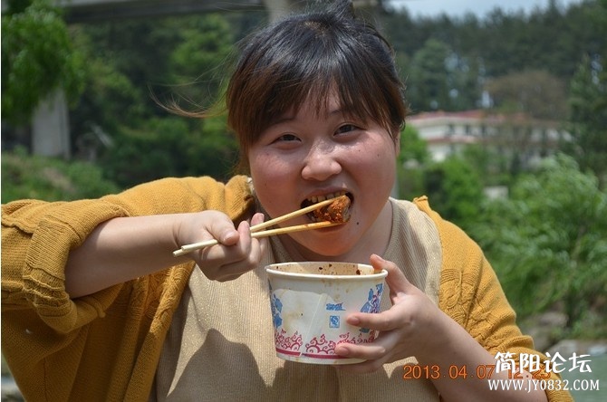 三年前在成都上班时的照片