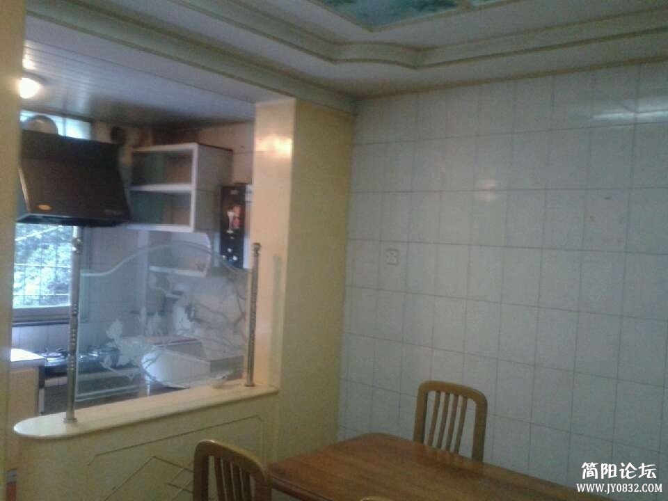 213115mu4y4y3kc9499uvi.jpg