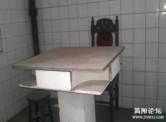 2012100239100689.jpg