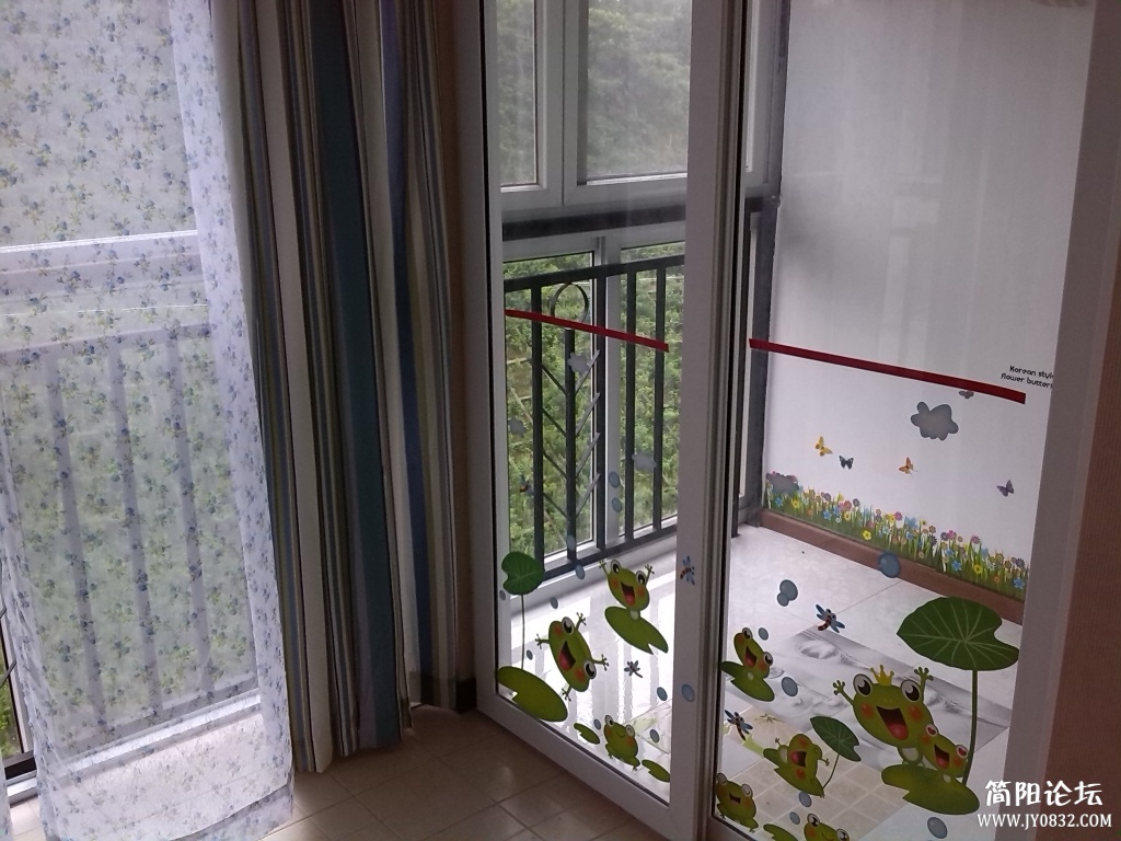 014小孩阳台.jpg