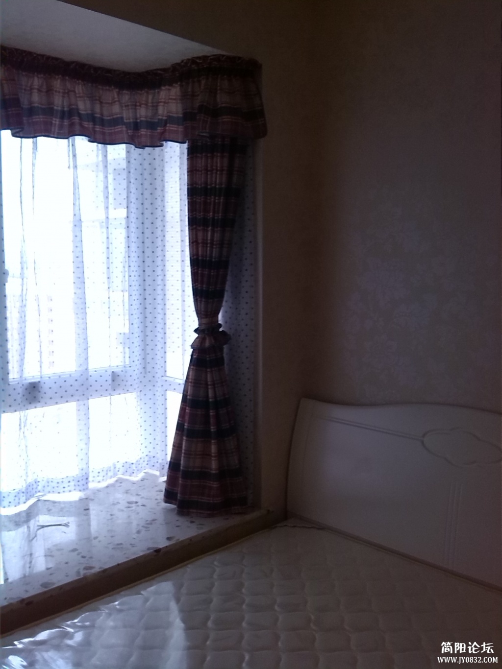016客房窗.jpg