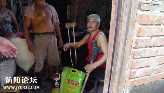 QQ图片20130823090852.jpg