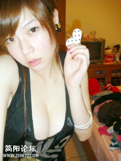 xxt (2001).jpg