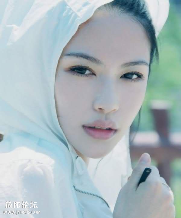 mz (2000).jpg