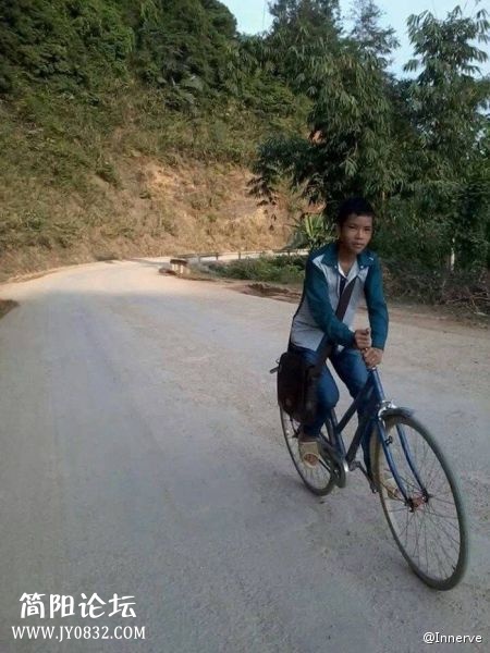 看这孙子怎么刹车.jpg