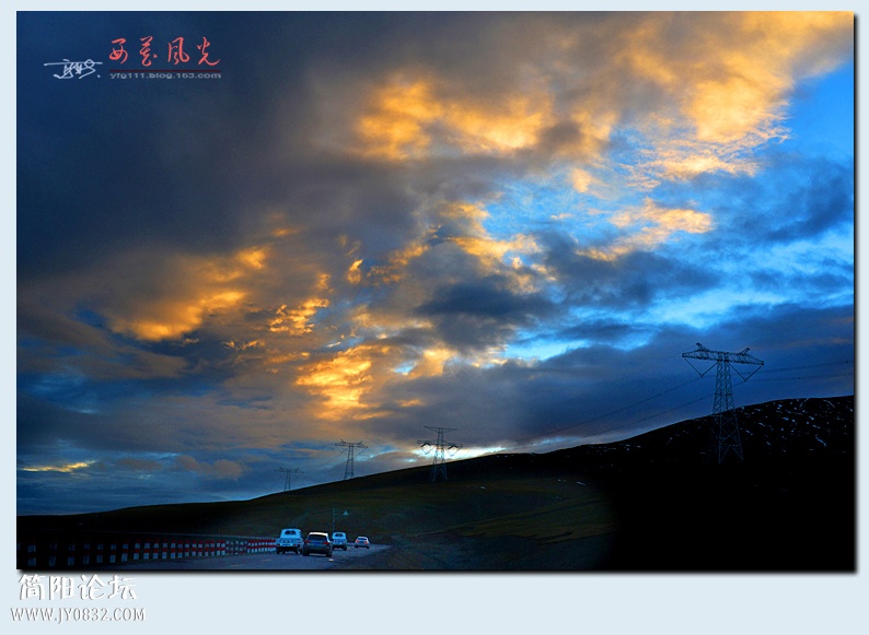 一路疾驶去追逐绚丽的晚霞。.jpg