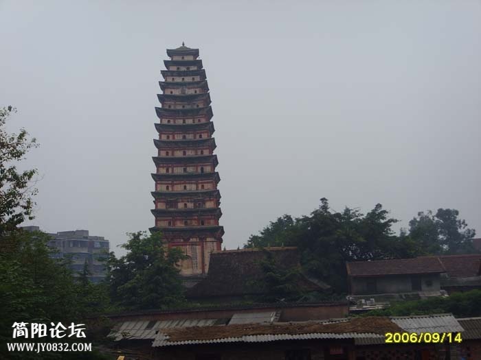 2006917045569857.jpg