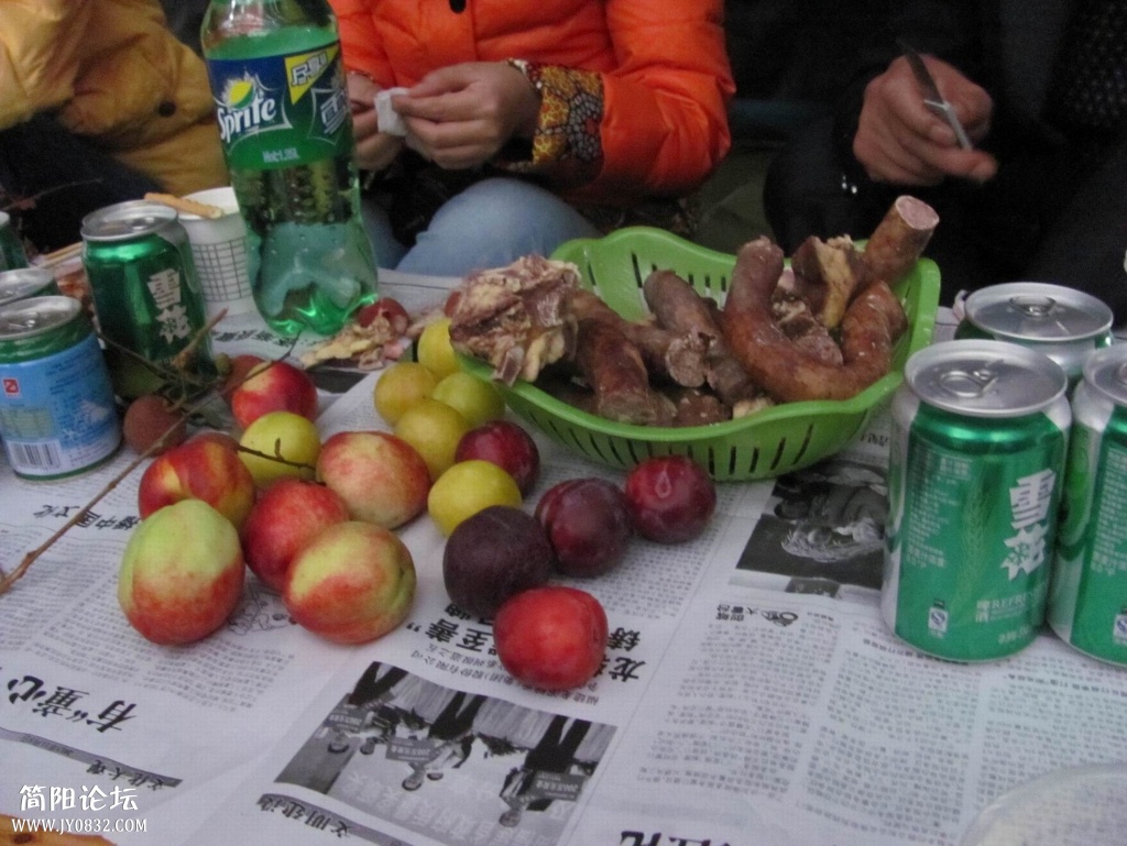 藏民家的地道藏餐.JPG