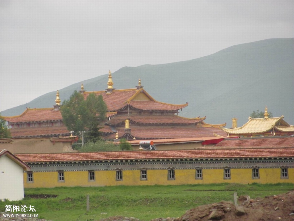 藏区最好的建筑-寺庙2.JPG