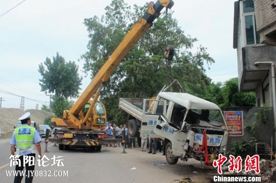 1車禍1.jpg