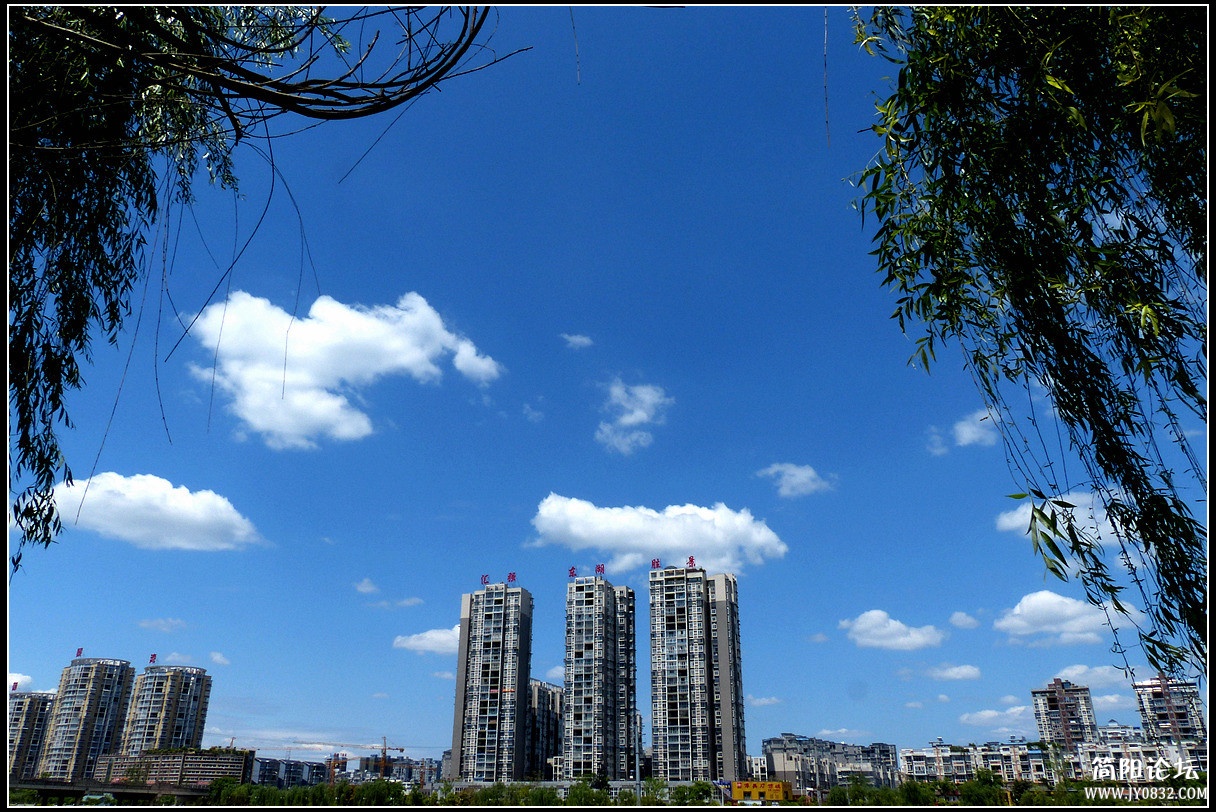 P1320110_副本.jpg1.jpg