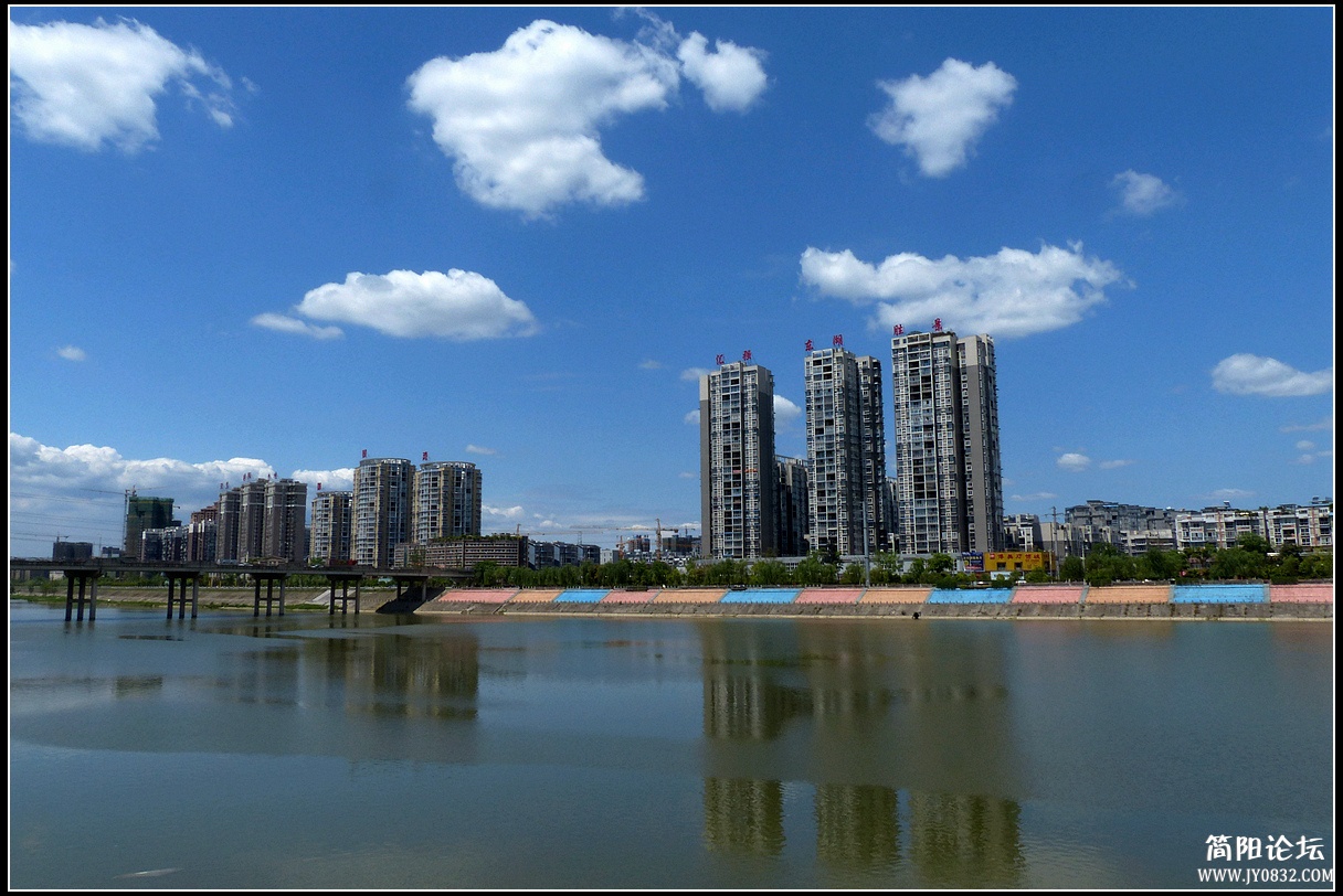 P1320111_副本.jpg1.jpg
