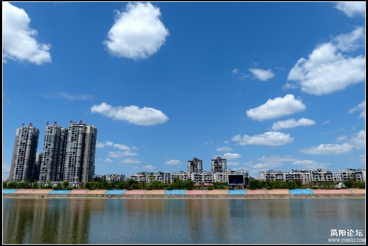 P1320118_副本.jpg1.jpg