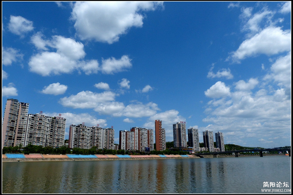P1320120_副本.jpg1.jpg