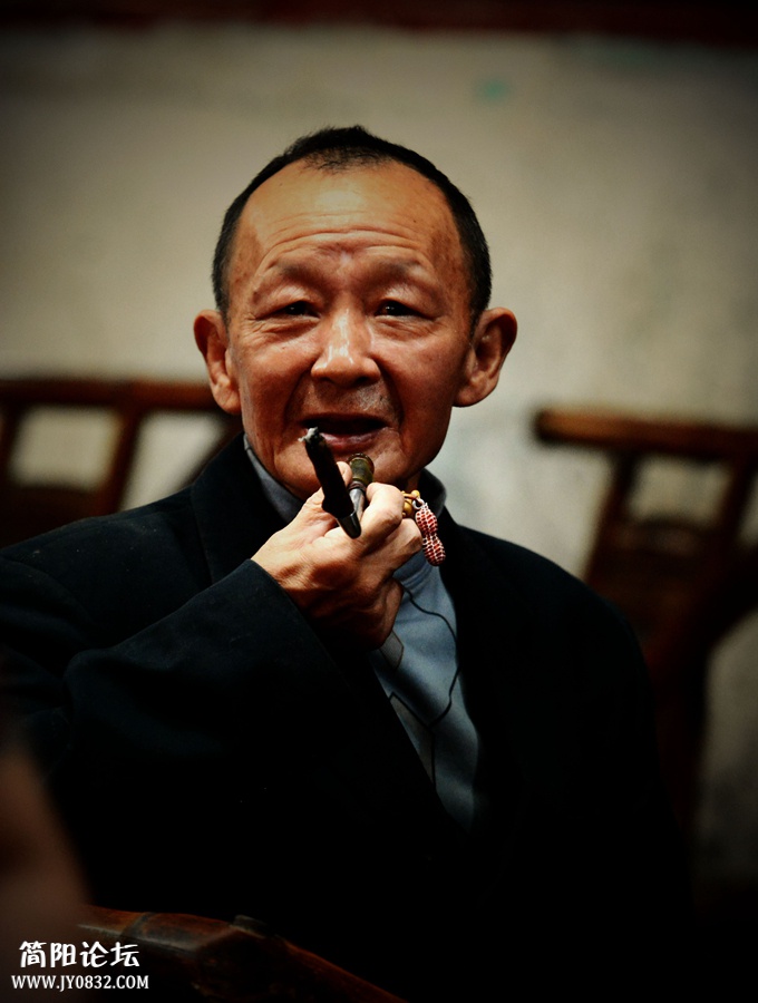 石桥镇的老人之十