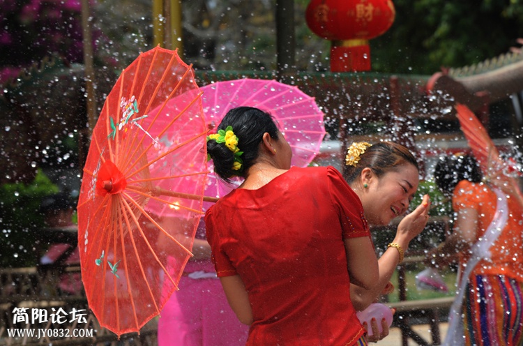 2015 泼水节 (33).JPG