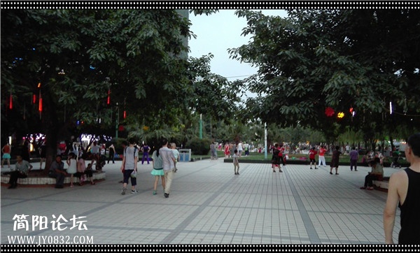 IMG_20150717_200723_1_BURST002_副本1.jpg
