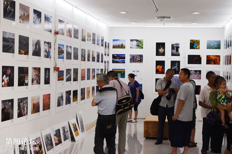 2015新人新作展13.JPG