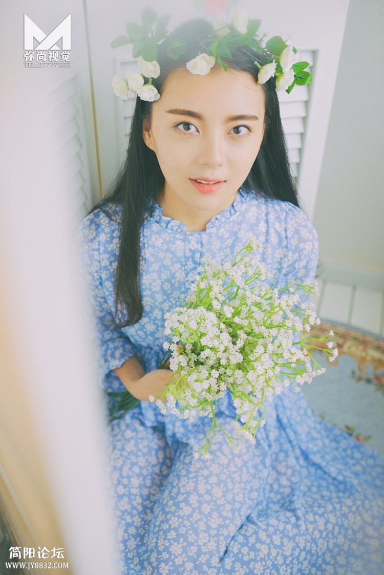 LEO_9242  10寸亚光拉米摆台.jpg