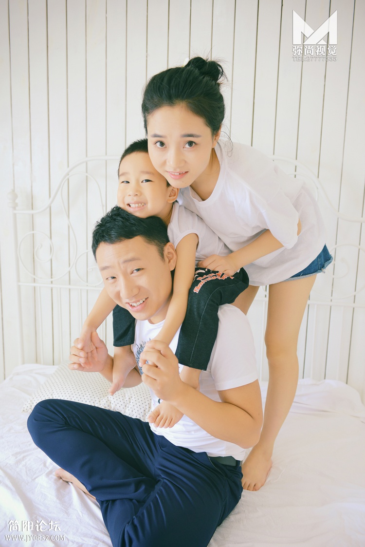 LEO_8704  钱包卡1正.jpg