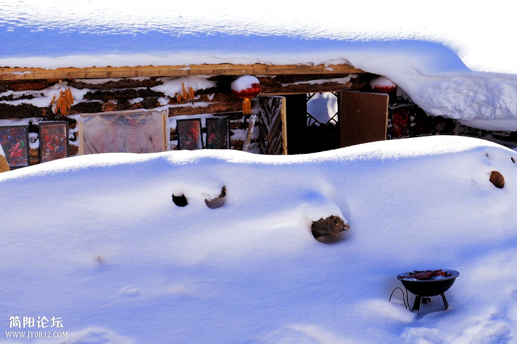 牧雪山村   王鹰 (2).jpg