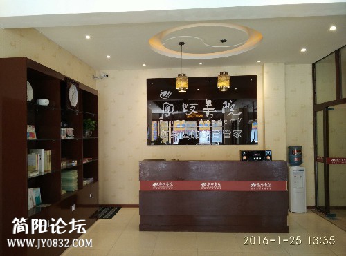da056b8ffb274ee21becd3a9b58195aa512bfebd.jpg