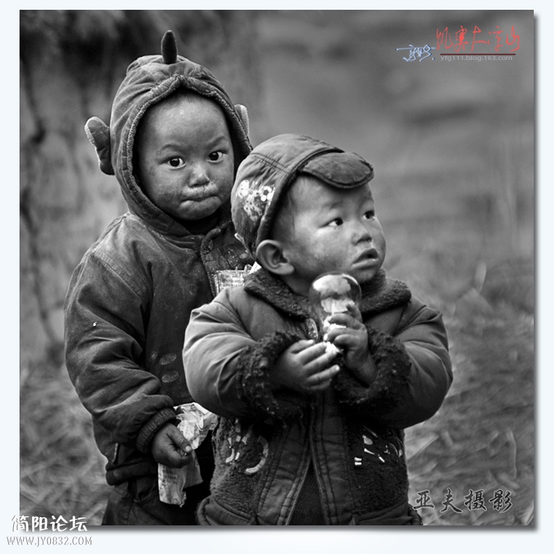 饥寒大凉山——03.jpg
