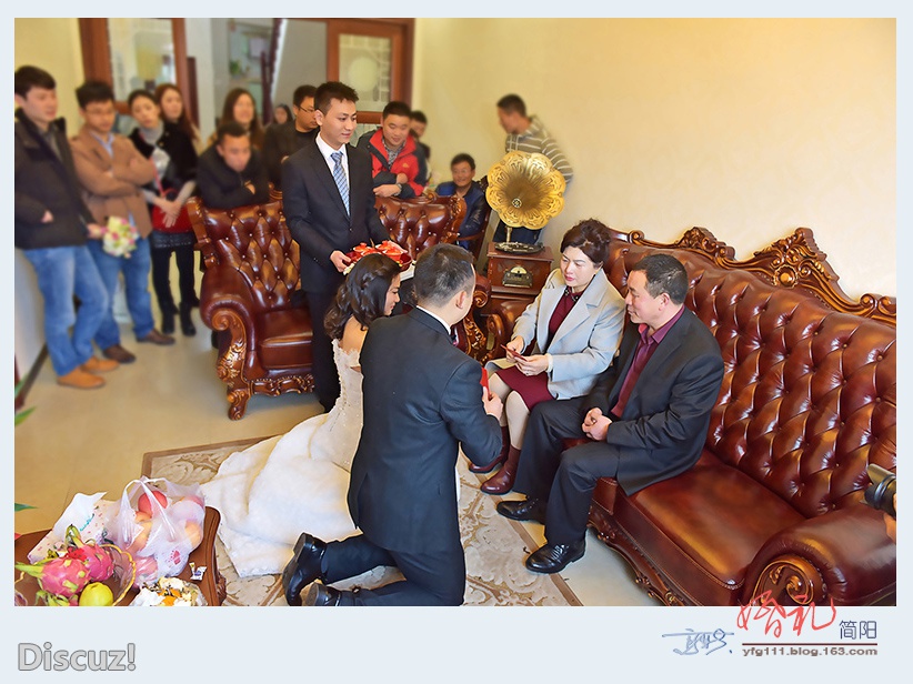 08——给岳父母敬茶，领取红包.jpg