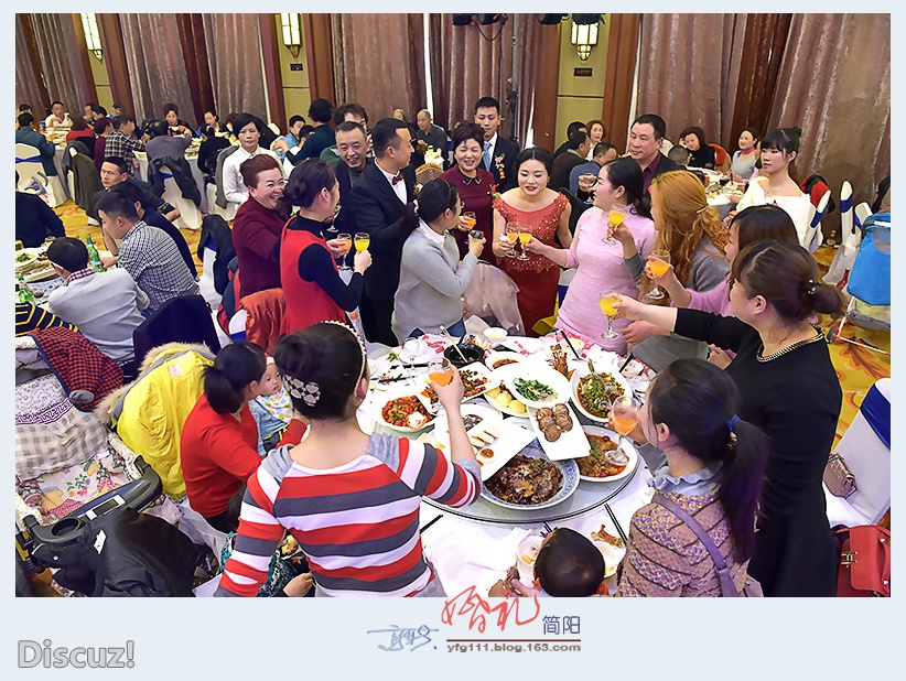 32——谢谢亲朋好友的到来，谢谢大家见证新婚夫妇的幸福和快乐.jpg