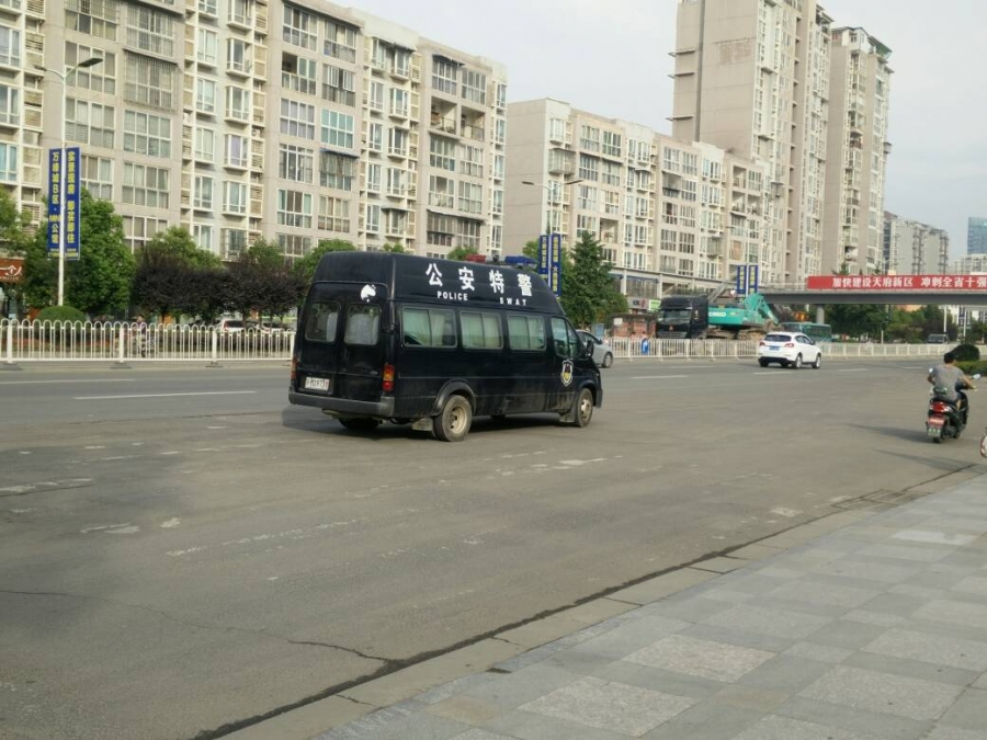 235204l5trs53voytggfss.jpg