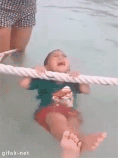 恐惧来源于未知！！！哈哈哈哈我笑哭了~.gif