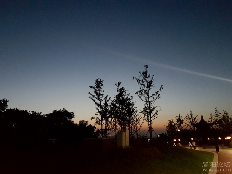 1112.jpg