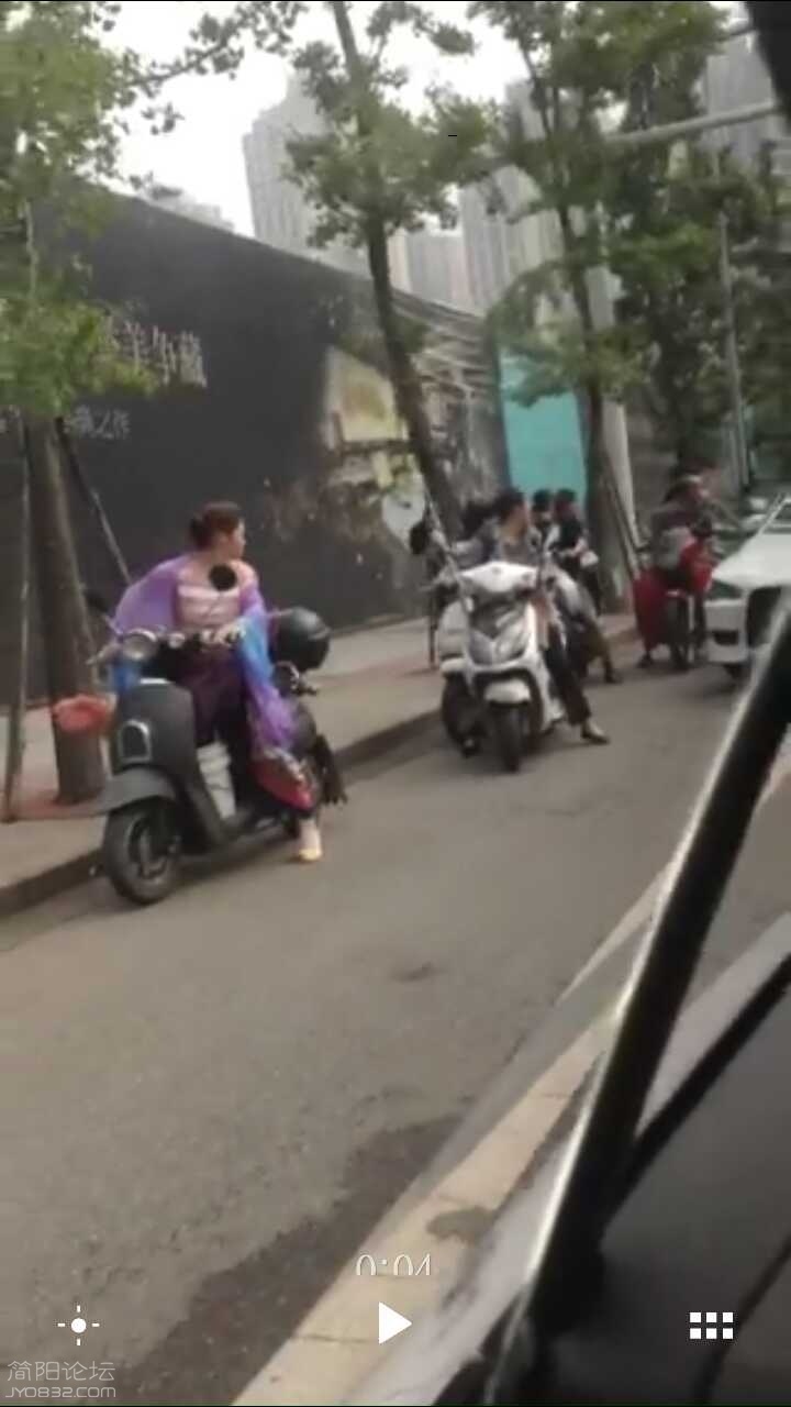 650824624492808893.jpg